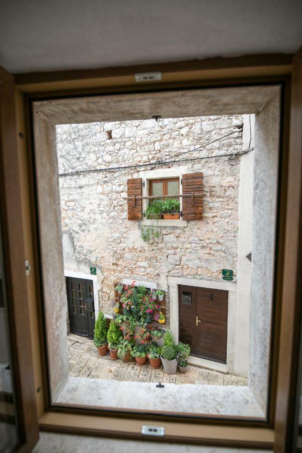 Apartment Elena Bale Exterior photo